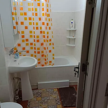 Very Close To The Sea Side , Virtutii Street, 아파트 콘스탄차