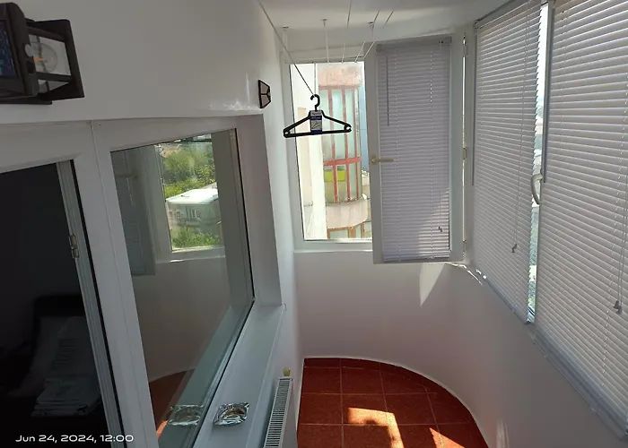 Very Close To The Sea Side , Virtutii Street, 콘스탄차